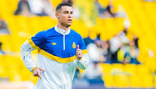 النصر ضد التعاون.. مشجع نصراوي كاد يتسبب في إصابة رونالدو (فيديو)