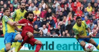 محمد صلاح يقود التشكيل الرسمي لمباراة ليفربول ضد نوتنجهام