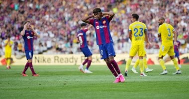 لامين يامال يرفض عرض باريس الخيالي لتحقيق حلمه فى برشلونة