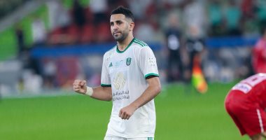 محرز يقود هجوم الأهلي أمام الشباب فى الدوري السعودي