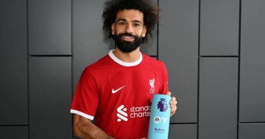 محمد صلاح يعادل رونى وفان بيرسي فى جائزة لاعب الشهر بالدورى الإنجليزى