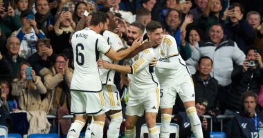 ريال مدريد فى مباراة استعراضية ضد نابولى بعد حسم تأهل دورى أبطال أوروبا