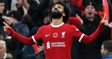 الملك يحكم.. محمد صلاح يستهدف الكرة الذهبية فى موسم استثنائى