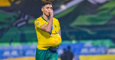 محمد شريف بديلا مع الخليج ضد الأخدود بالدوري السعودي قبل معسكر المنتخب
