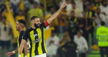 بنزيما يعود لقيادة هجوم الاتحاد ضد الفيحاء وأحمد حجازى أساسيا