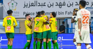 محمد شريف يشارك فى تعادل الخليج بالدوري السعودي قبل الانضمام للمنتخب.. فيديو
