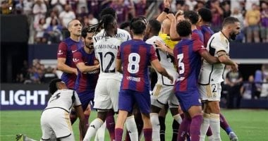 تذكرة كلاسيكو ريال مدريد ضد برشلونة تصل إلى 24 ألف جنيه