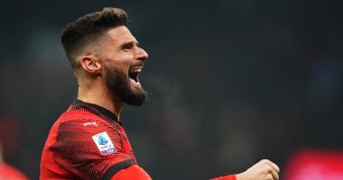 جيرو يقود هجوم ميلان ضد كالياري في الدوري الإيطالي