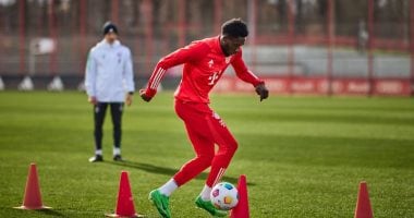 ألفونسو ديفيز ولعبة الكراسى الموسيقية بين ريال مدريد وبايرن ميونخ