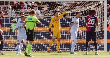 كالياري يقتنص تعادلا قاتلا من نابولى 1-1 فى الدورى الإيطالى.. فيديو