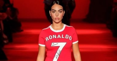 جورجينا تكشف موعد اعتزال رونالدو بعد ظهورها بفستان برقم الدون.. فيديو