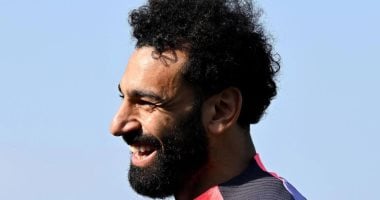 الإبتسامة تعلو وجه محمد صلاح في تدريبات ليفربول.. صور