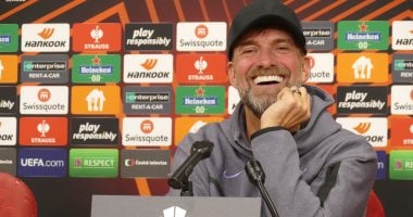 أول تعليق من يورجن كلوب على ضم محمد صلاح بقائمة ليفربول ضد سبارتا براج