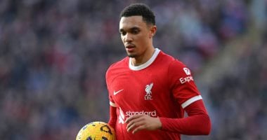 ليفربول يستقر على بديل أرنولد قبل رحيله المجانى إلى ريال مدريد