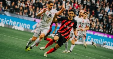 مرموش فى مهمة صعبة مع آينتراخت فرانكفورت أمام أوجسبورج