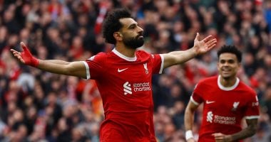 محمد صلاح ينافس على جائزة أجمل هدف مع ليفربول فى مارس.. فيديو