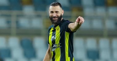 كريم بنزيما يقود هجوم الاتحاد ضد الوحدة في الدوري السعودي