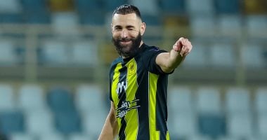 بنزيما يدعم ليون قبل مواجهة باريس سان جيرمان فى نهائي كأس فرنسا