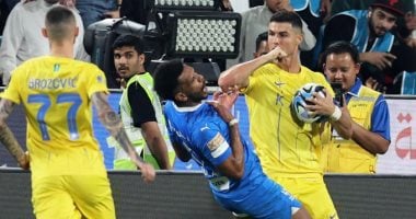 رونالدو مهدد بالإيقاف مباراتين بعد طرده أمام الهلال في السوبر السعودي