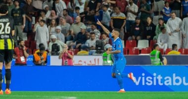الهلال يتوج بكأس السوبر السعودى برباعية فى الاتحاد بمشاركة حجازى.. فيديو