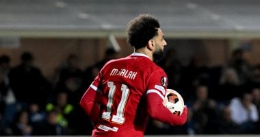 تقارير: مدرب ليفربول الجديد يتمسك باستمرار محمد صلاح وتجديد عقده