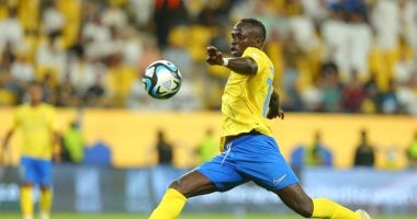 ساديو ماني يختتم الدوري السعودي برقم مميز قبل قمة النصر ضد الاتحاد