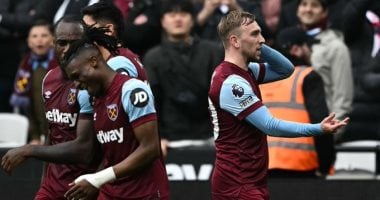 النيران الصديقة تمنح وست هام التعادل 1-1 ضد مان سيتي بالدقيقة 19.. فيديو