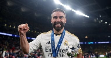 ريال مدريد يقرر فتح ملف تجديد عقد داني كارفخال