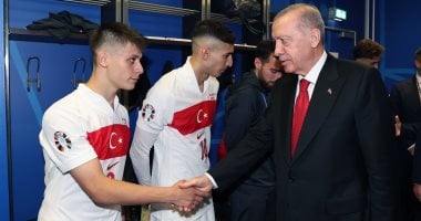 أردوغان يدعم لاعبى منتخب تركيا رغم وداع يورو 2024.. فيديو