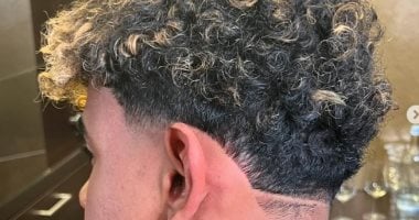 شاهد قصة شعر جديدة للموهبة لامين يامال قبل قمة فرنسا وإسبانيا
