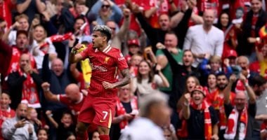 ليفربول يسحق بورنموث بثلاثية ويتصدر ترتيب الدورى الإنجليزى بمشاركة صلاح