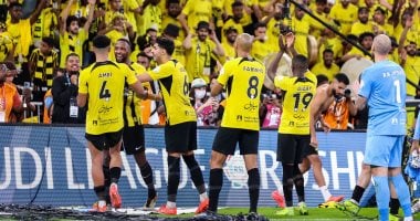 الاتفاق ضد الاتحاد.. العميد يتفوق بهدف فى الشوط الأول بالدوري السعودي