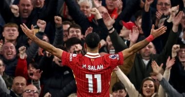 محمد صلاح يقاتل فى الجيم استعدادًا لموقعتي الريال والسيتي