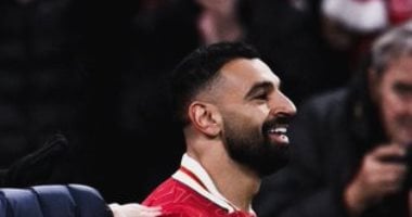 سر تأخر تجديد عقد محمد صلاح مع ليفربول