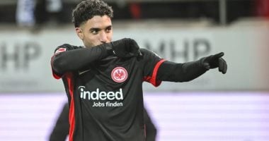 عمر مرموش ينافس على جائزة أفضل لاعب بالدوري الألماني في شهر نوفمبر