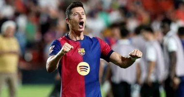 ليفاندوفسكي يسجل هدف برشلونة الثانى ضد ريال مدريد فى الدقيقة 36.. فيديو