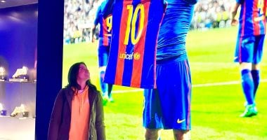 الحلقة الثانية.. برنامج في السوكة في زيارة مجانية لمتحف برشلونة.. فيديو وصور