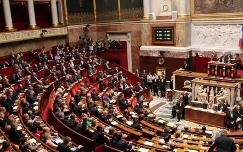 البرلمان الفرنسي يصادق بالإجماع على قرار "دعم الشعب الإيراني"