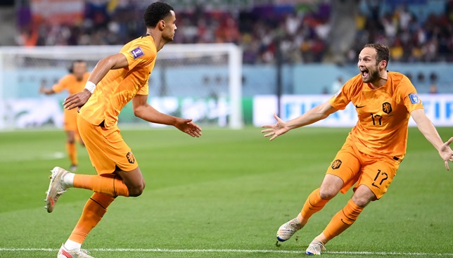 موعد مباراة منتخب هولندا ضد قطر اليوم الثلاثاء في كأس العالم 2022 والقنوات الناقلة