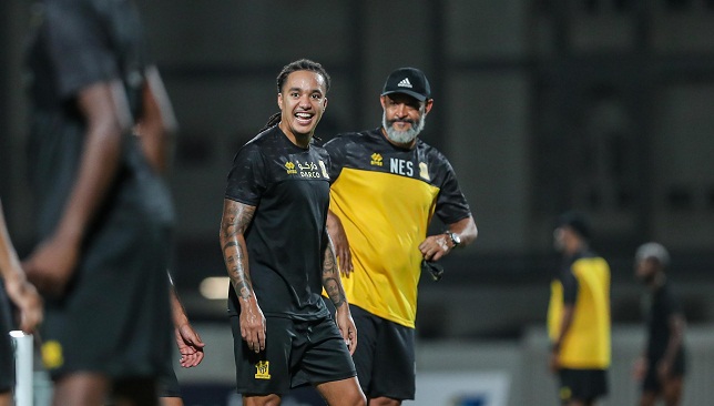الاتحاد يلبي طلب سانتو الهام