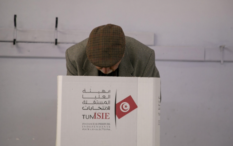 تونس: انطلاق الانتخابات التشريعية المبكرة وبن سعيّد يدعو مواطنيه للمشاركة