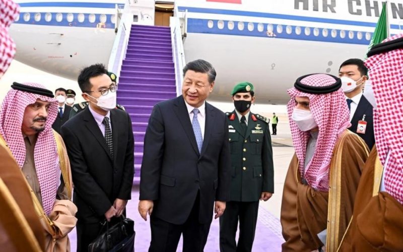 رئيس الصين من السعودية: اتطلع إلى "مستوى جديد" من العلاقات مع العرب والخليج