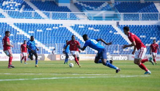 الأهلي يسقُط أمام الهلال في مستهل مشواره بدوري أبطال إفريقيا