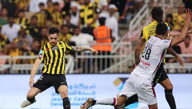 الاتحاد يحقق رقماً مميزاً في دوري روشن رغم تعادله مع الرائد