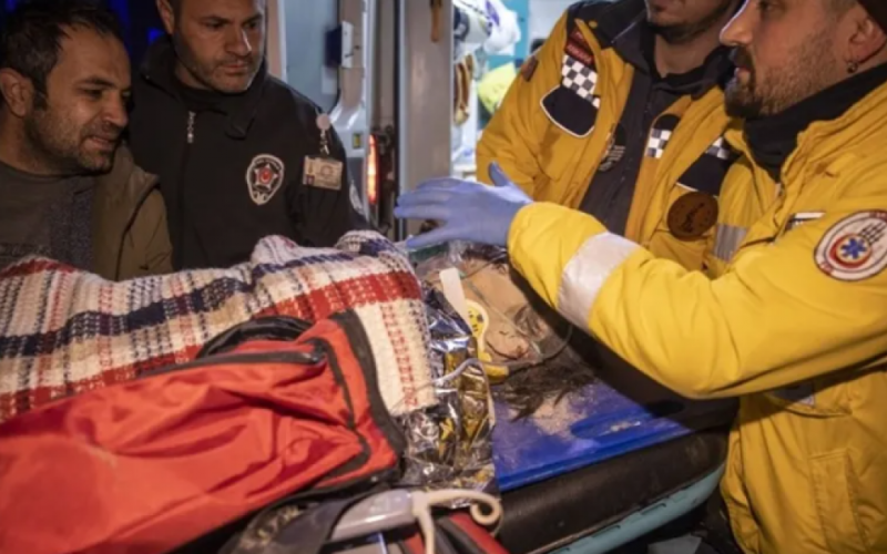 بعد 248 ساعة.. إنقاذ سيدة من تحت الأنقاض بولاية قهرمان مرعش التركية