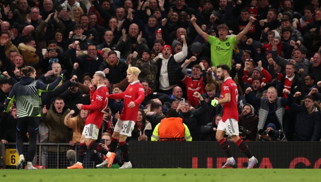 تين هاج يحذر مانشستر يونايتد قبل نهائي كأس كاراباو ضد نيوكاسل