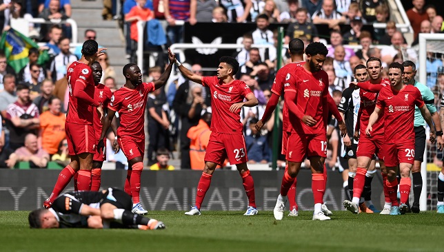 قبل المباراة القادمة .. تاريخ لقاءات ليفربول ضد نيوكاسل في الدوري