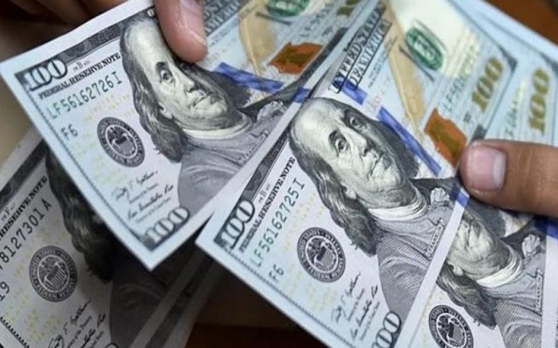 وزارة التجارة الأمريكية: تباطؤ نمو الاقتصاد إلى 2.7% خلال الربع الرابع من 2022