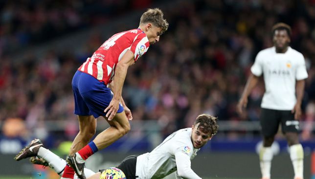 أتلتيكو مدريد يفترس فالنسيا في الدوري الإسباني