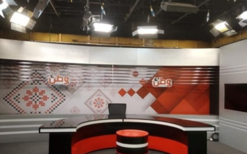 أمن السلطة يقتحم مقر شبكة وطن ويمنع مؤتمرًا صحفيًا